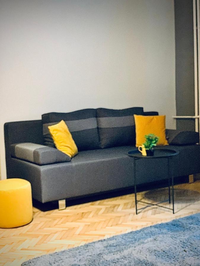 Hostel Sova Novi Sad Luaran gambar